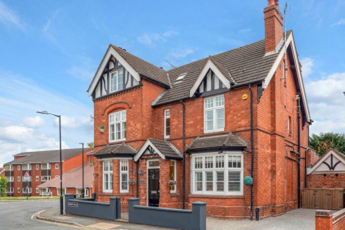 5 Bedroom Detached House To Rent In Station Road Kenilworth, Warwickshire, CV8