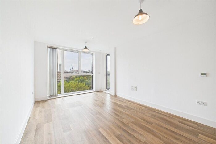 1 Bedroom Apartment For Sale In Palmitine House, York Road, London, SW11