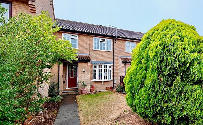 3 Bedroom Terraced House For Sale In The Orchard, Riseley, Bedford, MK44