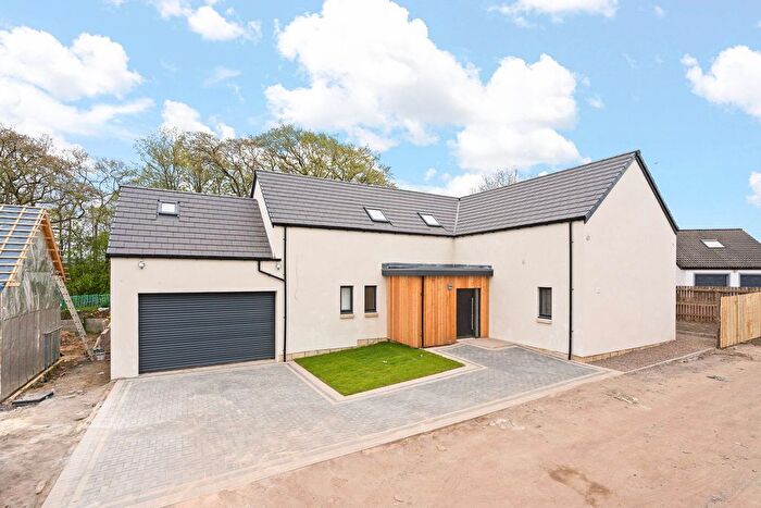 5 Bedroom Detached House For Sale In Kirkfield Meadow, West Calder, EH55