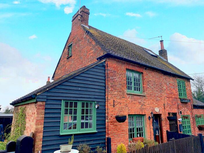 2 Bedroom Semi-Detached House To Rent In The Front, Potten End, Berkhamsted, HP4