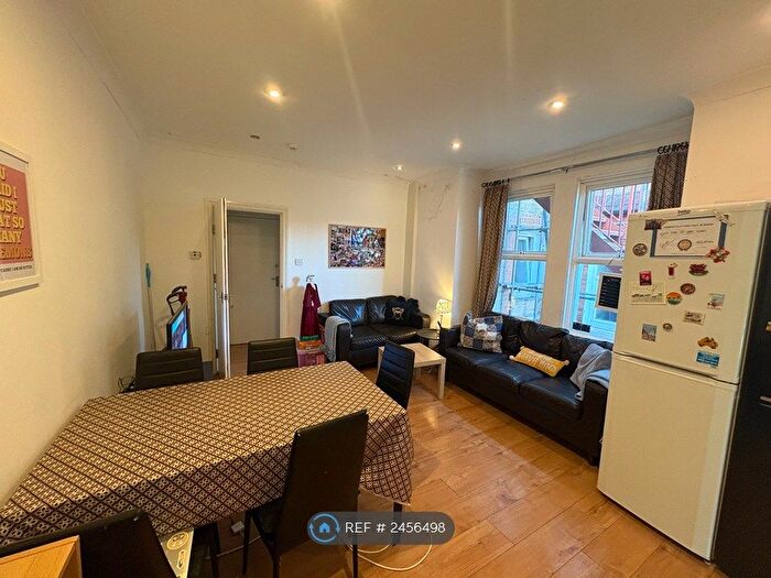 5 Bedroom Flat To Rent In Coverton Road, London, SW17