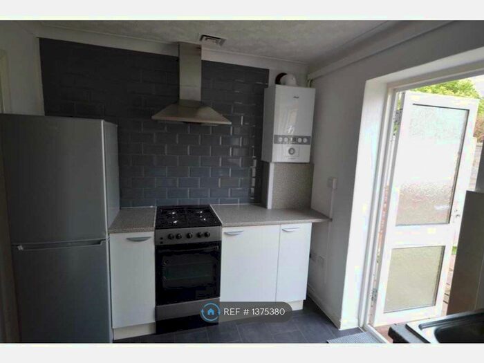 2 Bedroom Terraced House To Rent In Verney Road, Essex, RM9