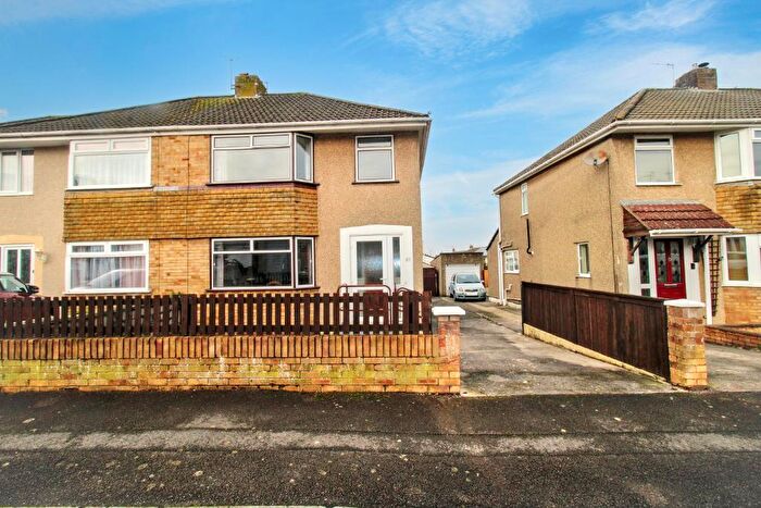 3 Bedroom Semi Detached House For Sale In Milton Road, Yate, Bristol, BS37