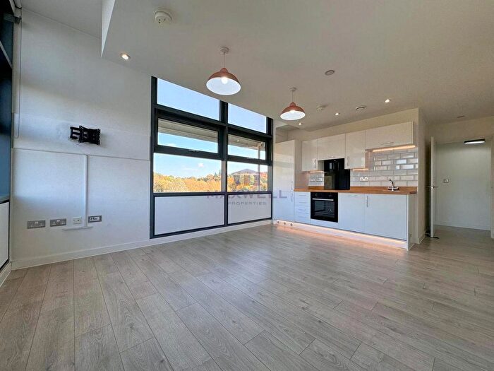 2 Bedroom Flat To Rent In Edinburgh House, Edinburgh Gate, Harlow, CM20