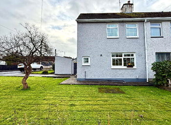 3 Bedroom Semi-Detached House For Sale In Faughan Crescent, L'Derry, BT47