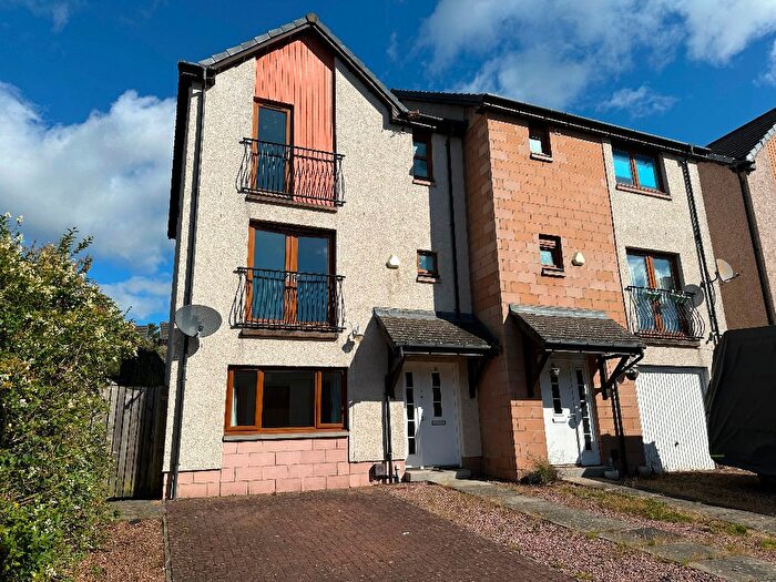 5 Bedroom Semi-Detached House To Rent In Constitution Crescent, Law, Dundee, DD3