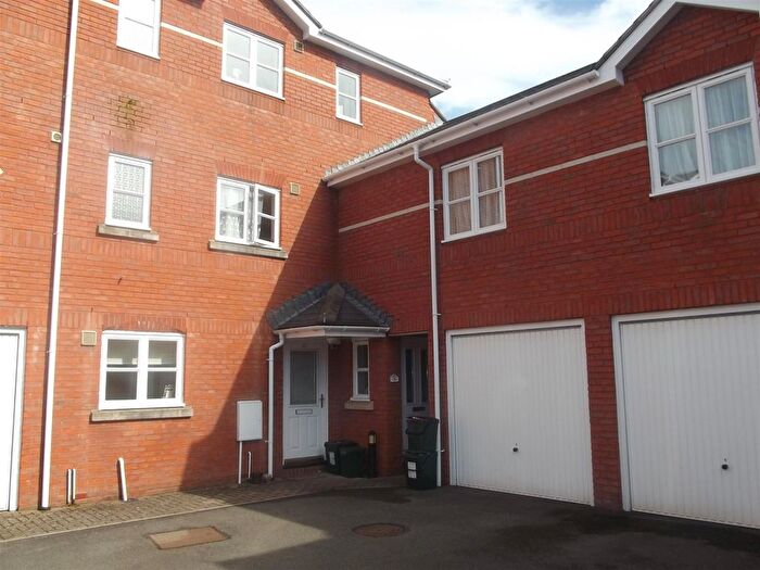 1 Bedroom Property To Rent In Addington Court, Exeter, EX4