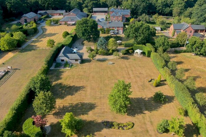 5 Bedroom Detached House For Sale In Harbridge Court, Somerley, BH24