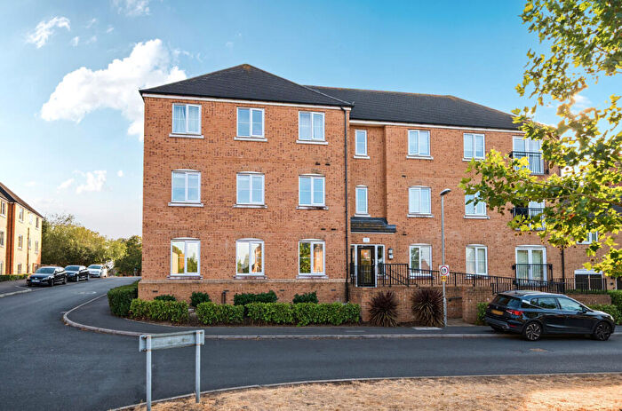 2 Bedroom Apartment For Sale In Ravens Dene, Chislehurst, Kent, BR7
