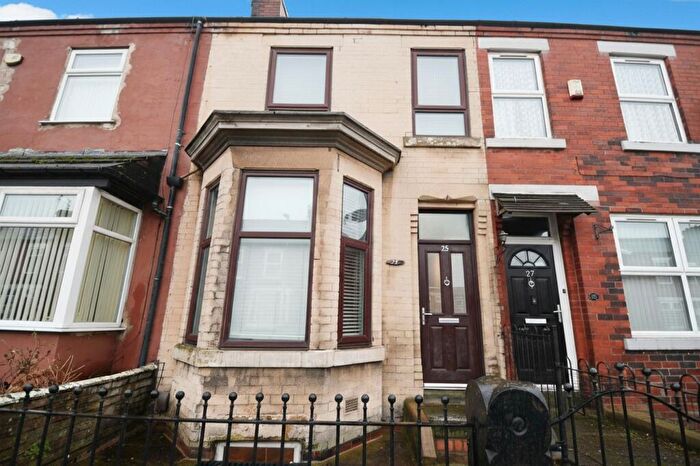 3 Bedroom Terraced House For Sale In Haven Street, Salford, M6