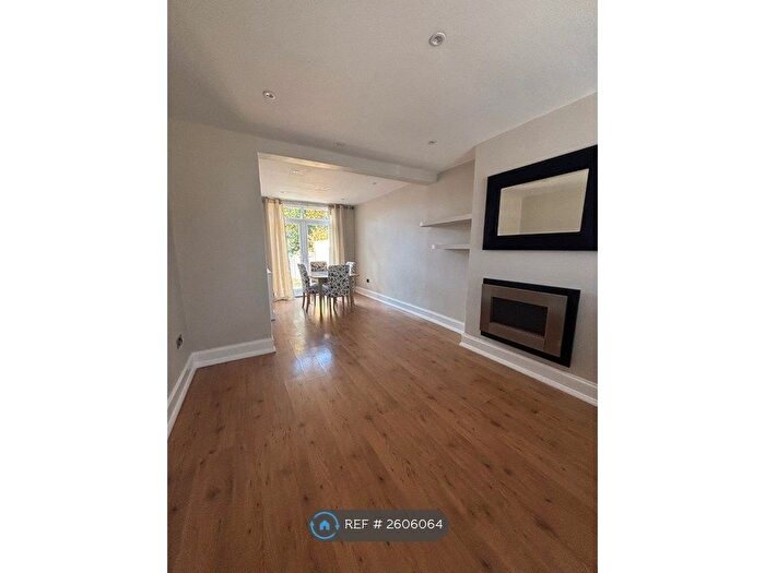 2 Bedroom Terraced House To Rent In Middlecotes, Coventry, CV4