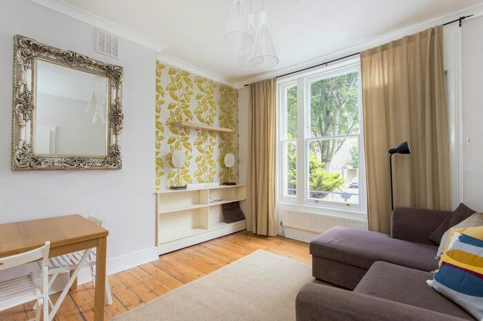 1 Bedroom Flat To Rent In Bartholomew Road, Kentish Town, NW5