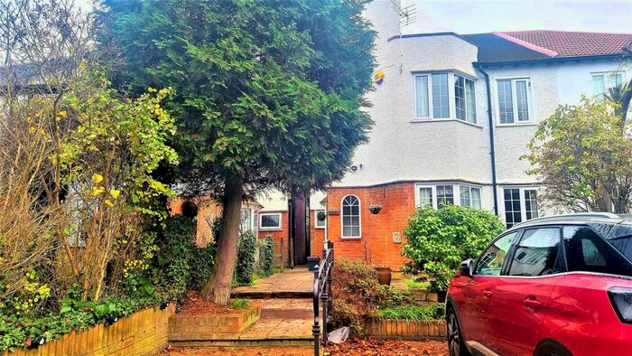 3 Bedroom Semi-Detached House To Rent In Osterley Road, Osterley, Isleworth, TW7
