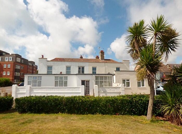 2 Bedroom Flat To Rent In Rock Gardens, Bognor Regis, PO21