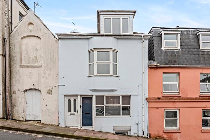 2 Bedroom Maisonette For Sale In Southover Street, Hanover, Brighton, BN2