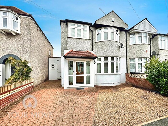 3 Bedroom Semi-Detached House For Sale In Brent Lane, Dartford, Kent, DA1