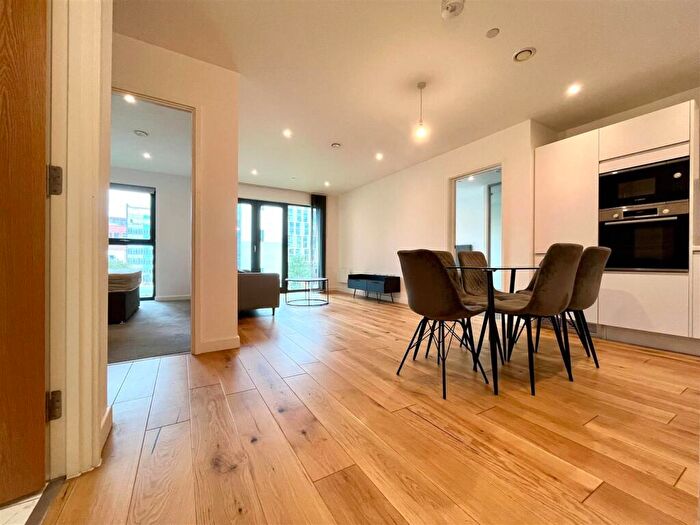 2 Bedroom Apartment To Rent In Windmill Street, Birmingham, B1