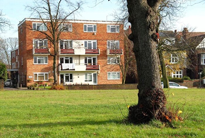 2 Bedroom Apartment To Rent In Lyncourt, Blackheath, London, SE3