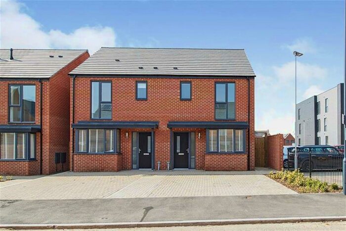 3 Bedroom Semi-Detached House To Rent In Bedroom Semi Detached House In Spey Drive, Derby, DE22