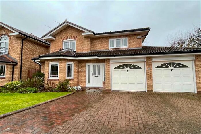 4 Bedroom Detached House To Rent In Landseer Drive, Macclesfield, SK10