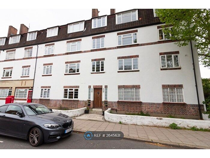 2 Bedroom Flat To Rent In Kenneth Court, London, SE11