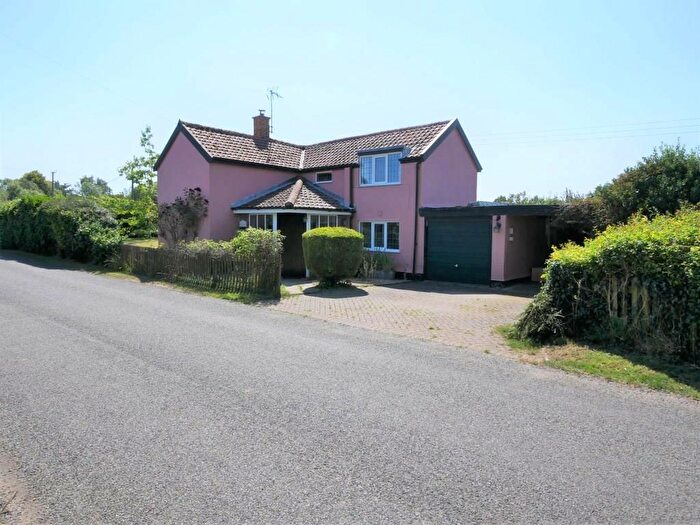 3 Bedroom Detached House For Sale In The Street, Cretingham, IP13