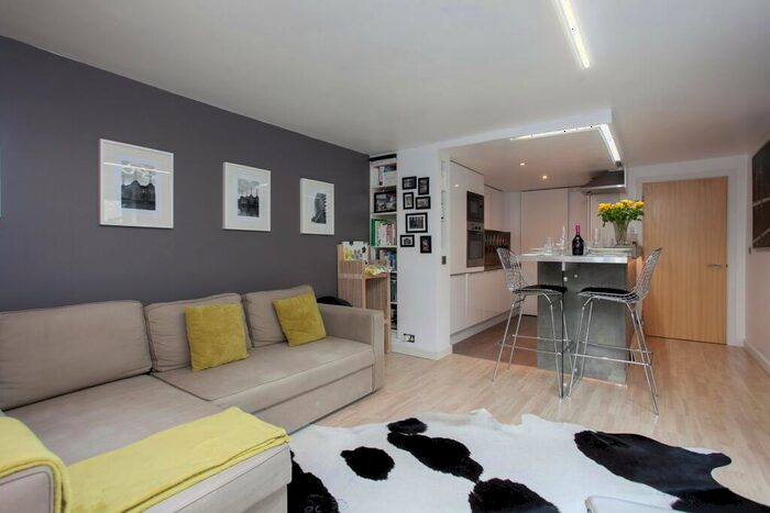 2 Bedroom Flat To Rent In Connexion Building, SW11