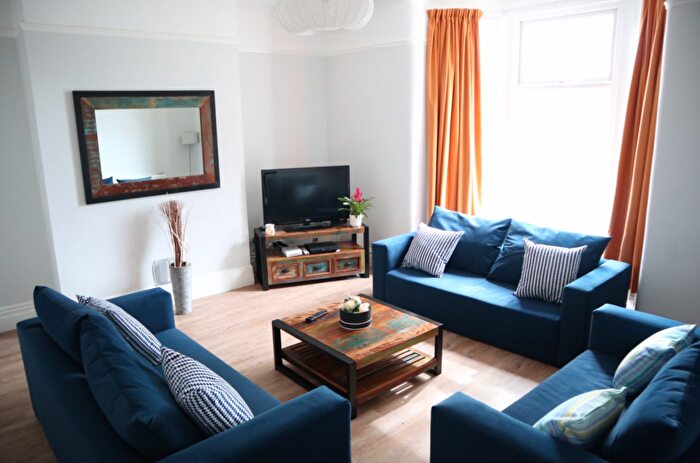 6 Bedroom House To Rent In Colebrook Road, Liverpool, L17