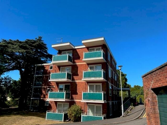 Studio To Rent In Sunnyhill House East, Shirehampton, Bristol, BS11