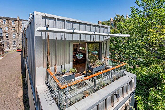 3 Bedroom End Of Terrace House For Sale In New Broughton, Edinburgh, Midlothian, EH3