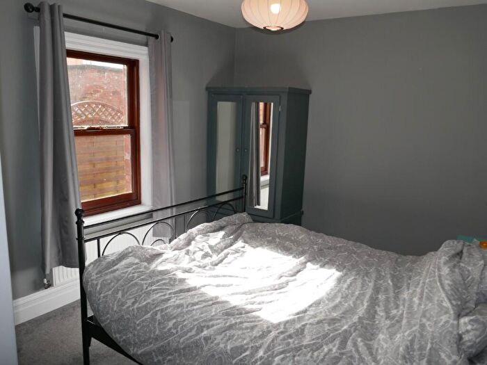 1 Bedroom Flat To Rent In The Park, Yeovil, BA20