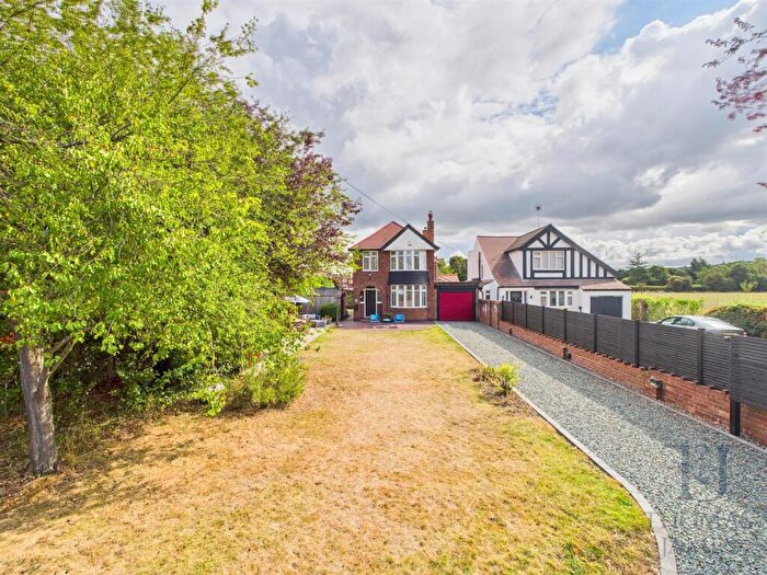 3 Bedroom Detached House For Sale In Ruddington Lane, Wilford, Nottingham, NG11