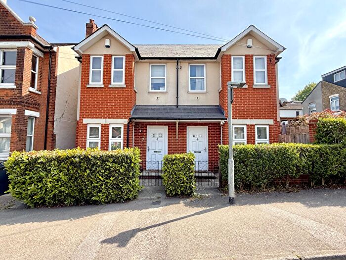 3 Bedroom House To Rent In Hayle Road, ME15