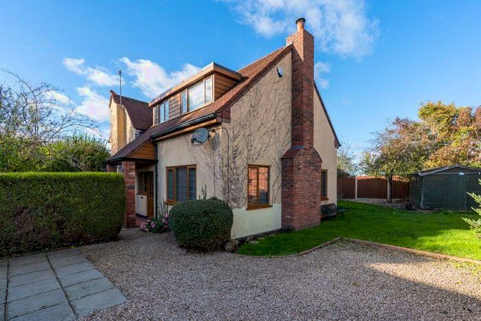 3 Bedroom Detached House For Sale In Mustow Green, Kidderminster, DY10