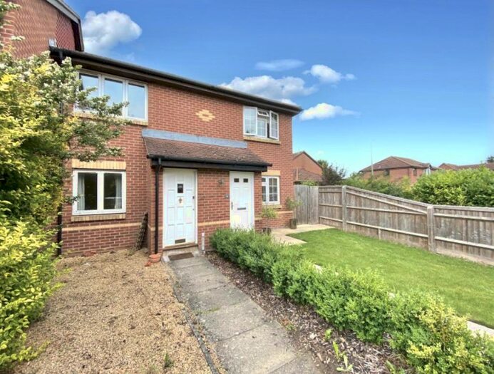 1 Bedroom Town House To Rent In Wensum Drive, Didcot, OX11