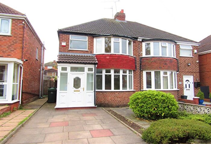 3 Bedroom Semi-Detached House To Rent In Appleton Avenue, Great Barr, Birmingham, West Midlands, B43