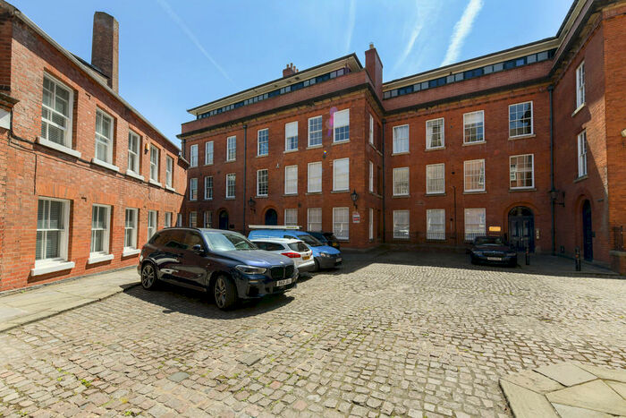 1 Bedroom Apartment To Rent In Commerce Square, Nottingham, NG1