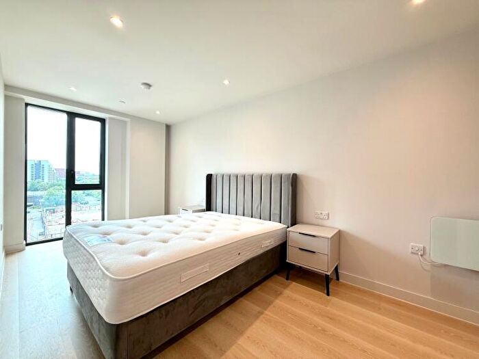 2 Bedroom Apartment To Rent In Waterhouse Gardens Dutton Street, M3