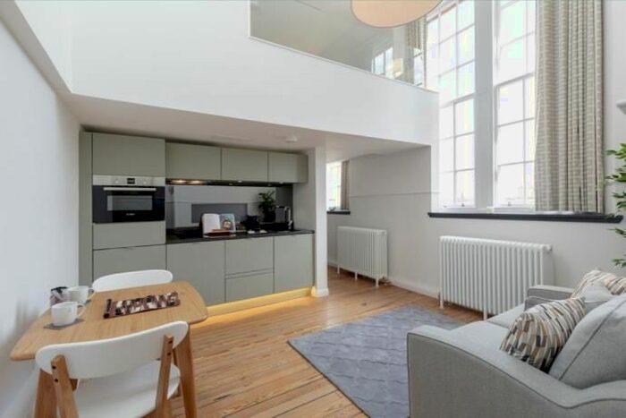 1 Bedroom Flat To Rent In Flat, Mcdonald Road, Edinburgh, EH7