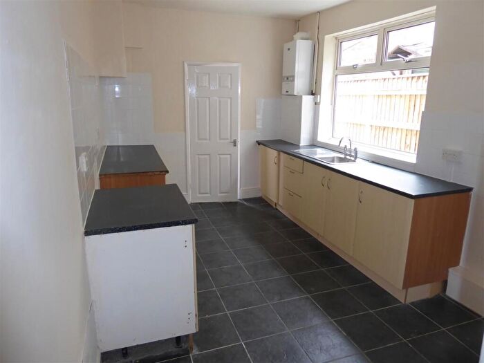 3 Bedroom Terraced House To Rent In Durban Road, Grimsby, DN32