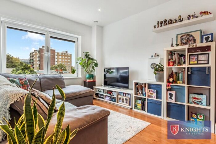 1 Bedroom Apartment For Sale In High Road, London, N17