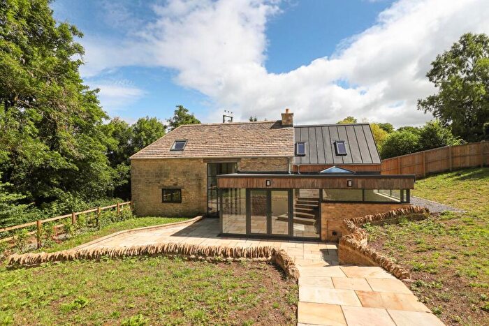 3 Bedroom Detached House For Sale In Yokehouse Lane, Stroud, GL6