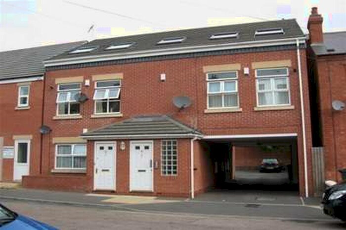 2 Bedroom Flat To Rent In Kirby Road, Earlsdon, CV5