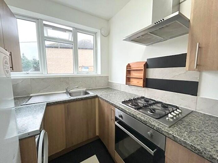 4 Bedroom House To Rent In Mawney Road, Romford, RM7