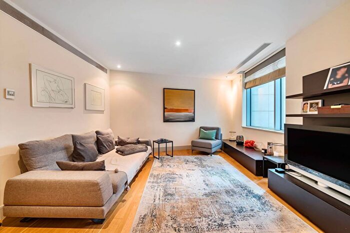 1 Bedroom Mews To Rent In The Knightsbridge Apartments, Knightsbridge, London, SW7