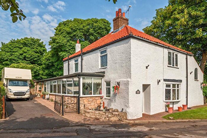 3 Bedroom Detached House For Sale In Old Edlington South Yorkshire, DN12