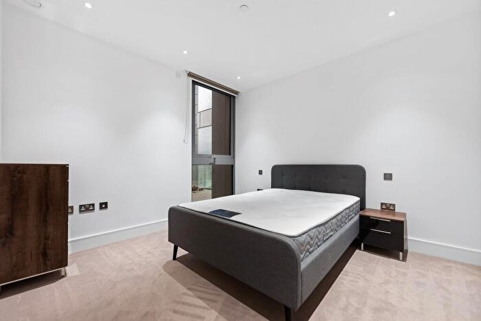2 Bedroom Apartment For Sale In Carrara Tower, Bollinder Place, London, EC1V - Photo 8