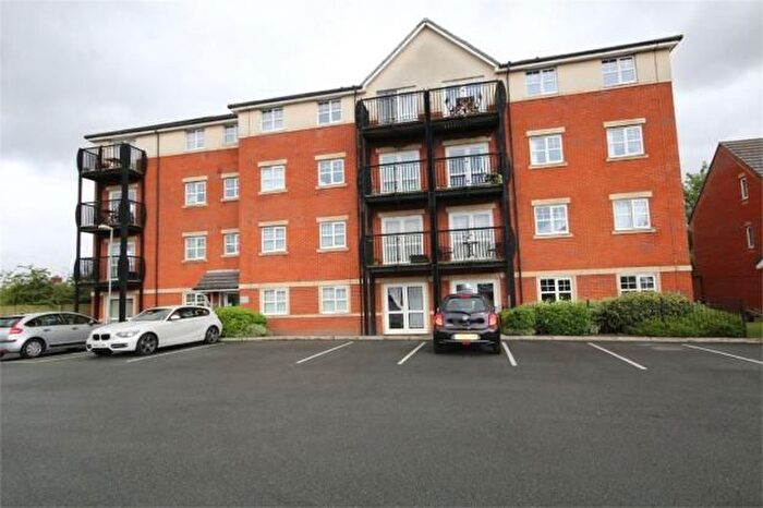 2 Bedroom Flat To Rent In Breccia Gardens, St Helens, WA9