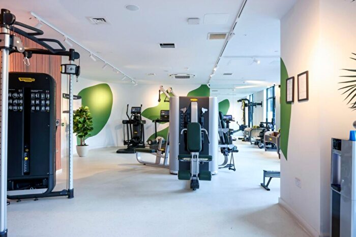 1 Bedroom Flat To Rent In Sutton Court Road, Sutton, SM1